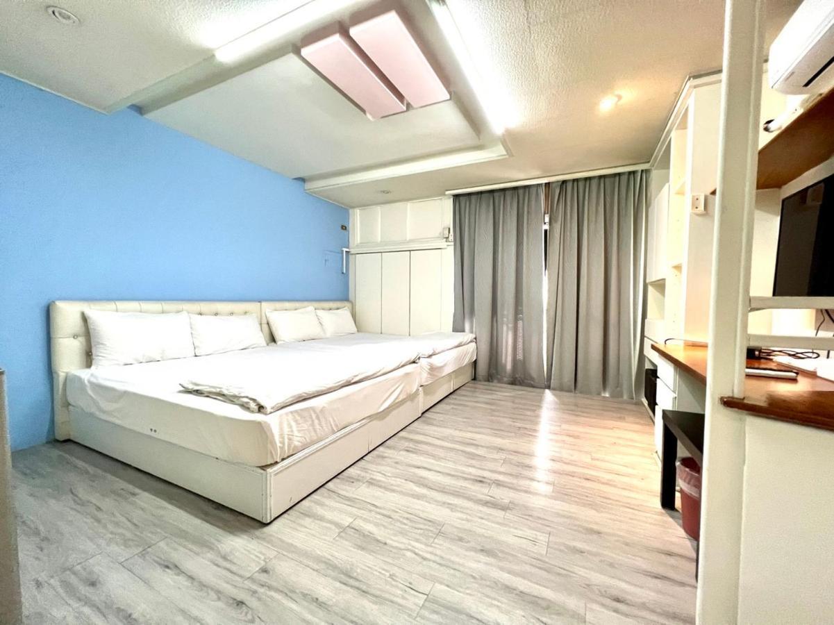 Long House Apartment Тайджун Екстериор снимка