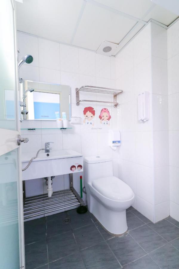 Long House Apartment Тайджун Екстериор снимка